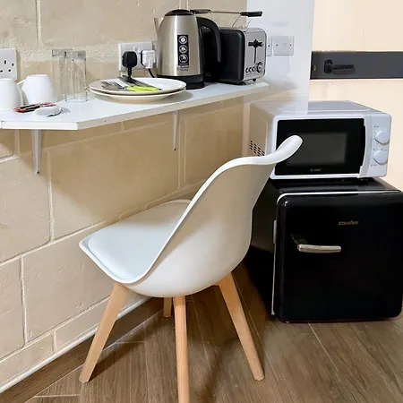 Konukevi Mini In Victoria